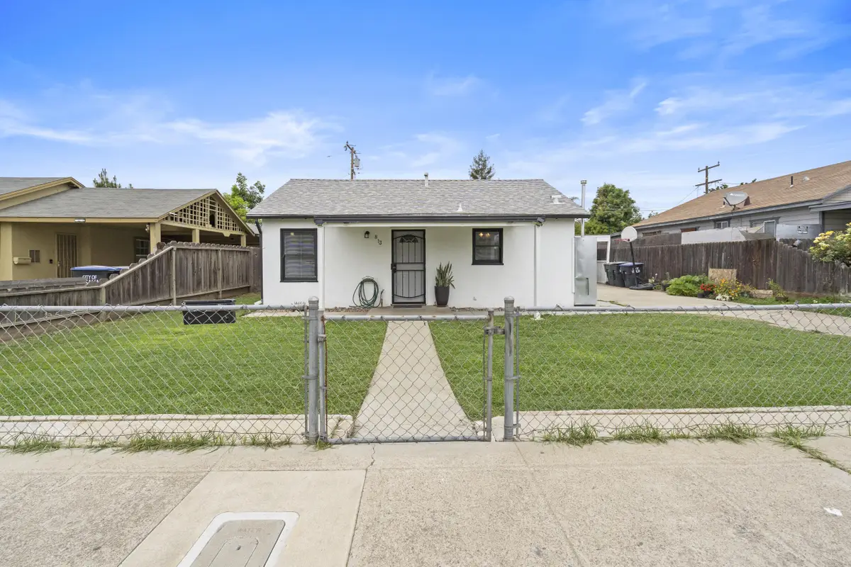 813 N Hall Street, Visalia, CA 93291 - #1