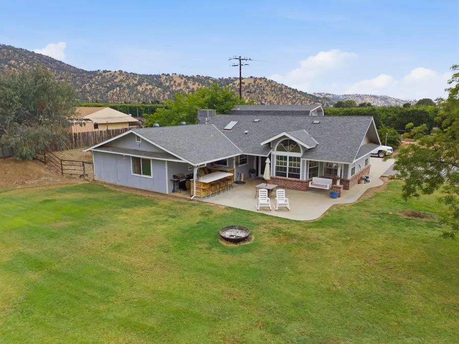 33614 Globe Drive, Springville, CA 93265 - #2
