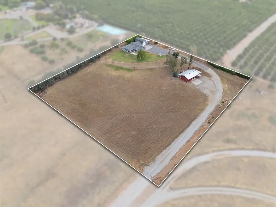 33614 Globe Drive, Springville, CA 93265 - #3