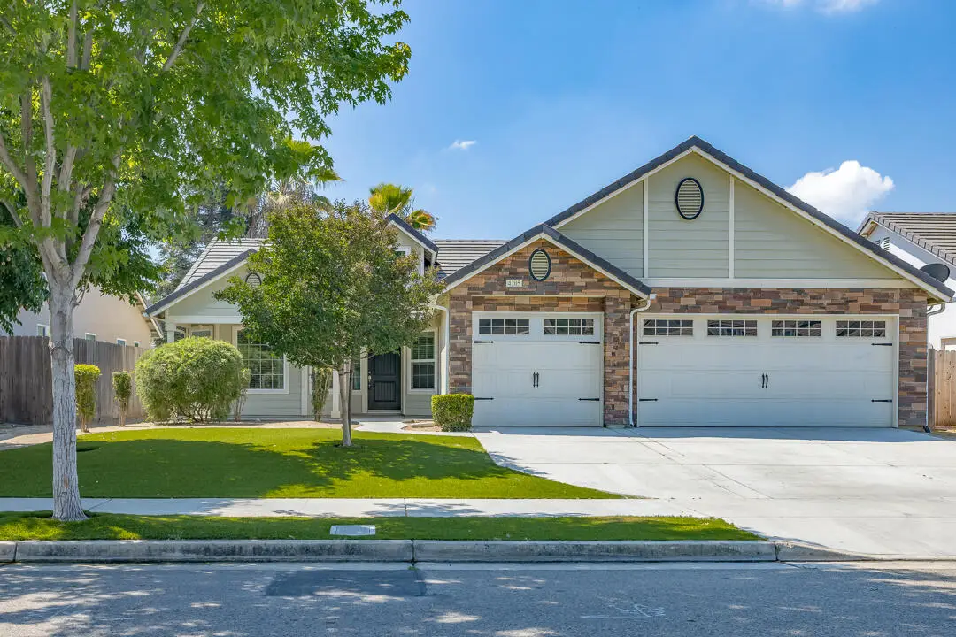 4205 W Buena Vista Avenue, Visalia, CA 93291 - #1