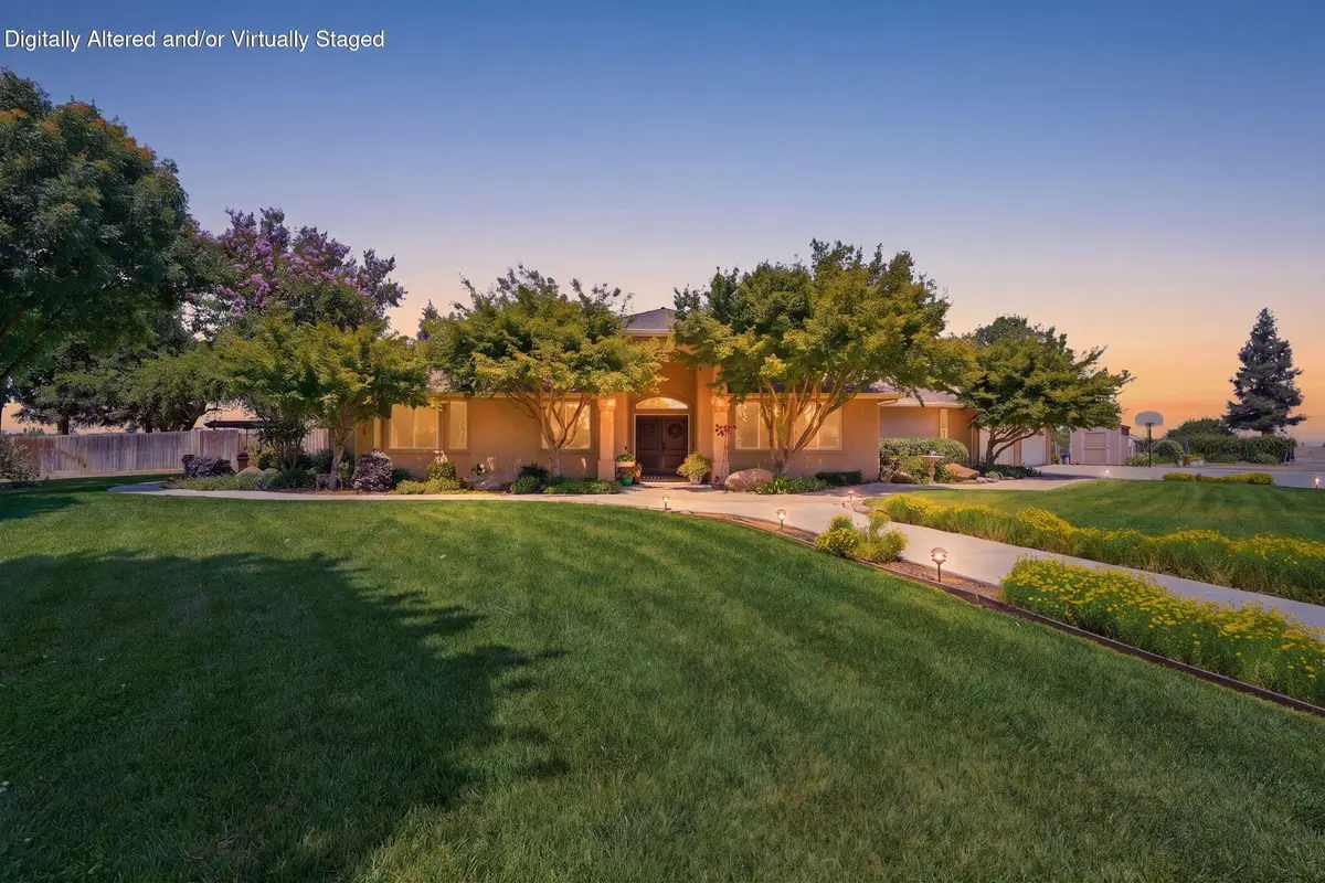 14255 Redbud Drive, Tulare, CA 93274 - #1