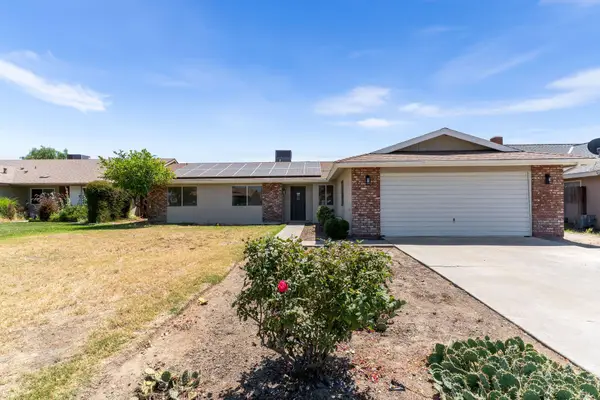 2117 Beechwood Court, Hanford, CA 93230