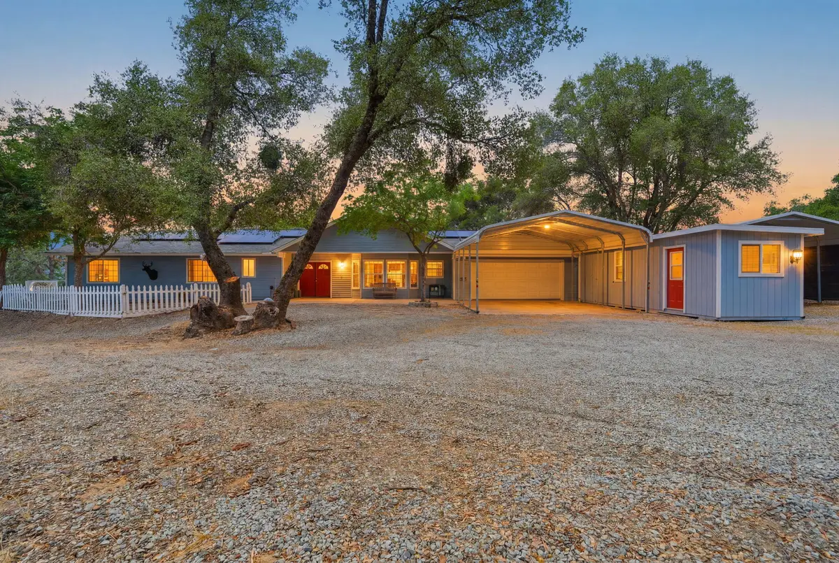 40872 Big Oak Flat Road N, Oakhurst, CA 93644 - #1