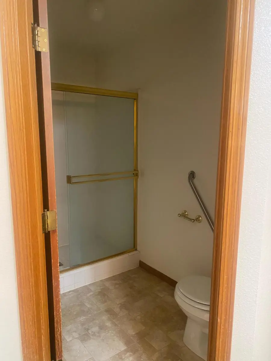 2417 Oakwood Court, Hanford, CA 93230 - #3