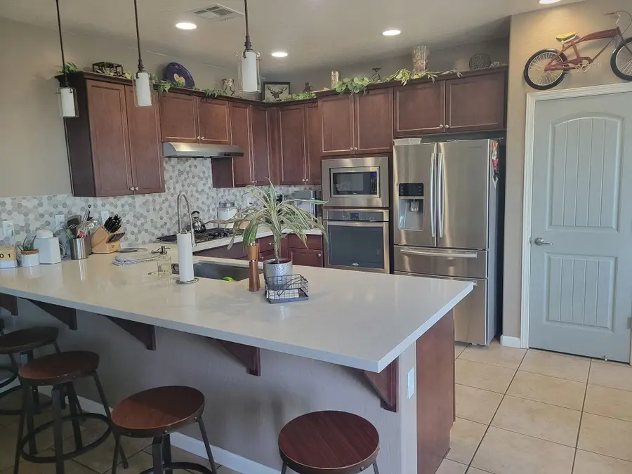 6240 W Lark Avenue, Visalia, CA 93291 - #2