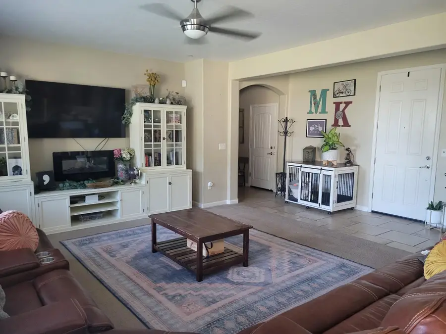 6240 W Lark Avenue, Visalia, CA 93291 - #3
