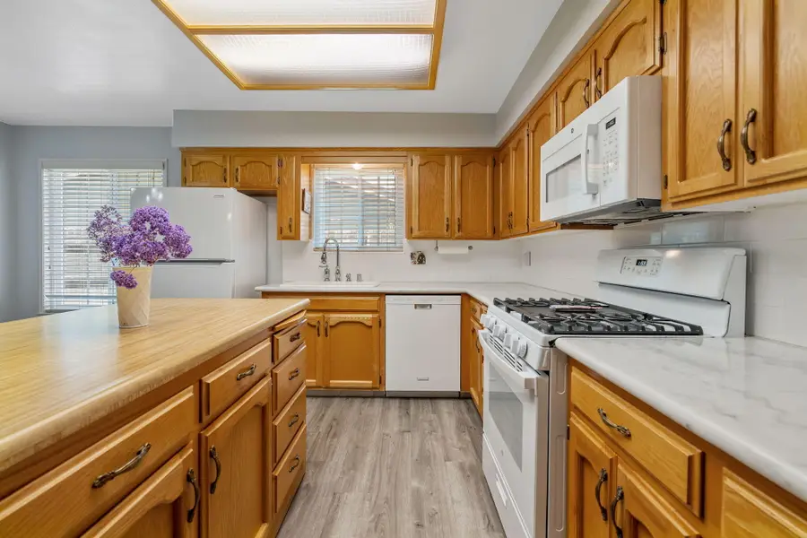 508 S Francis Avenue, Exeter, CA 93221 - #2