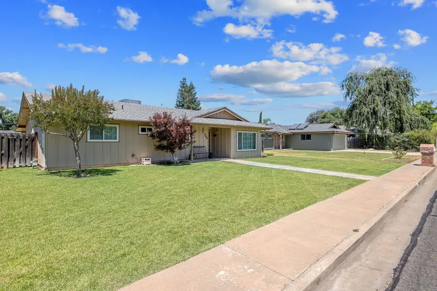 508 S Francis Avenue, Exeter, CA 93221 - #3