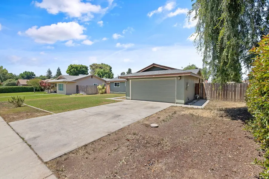 506 S Francis, Exeter, CA 93221 - #2