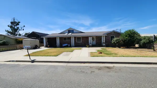243 W Lois Avenue, Tulare, CA 93274