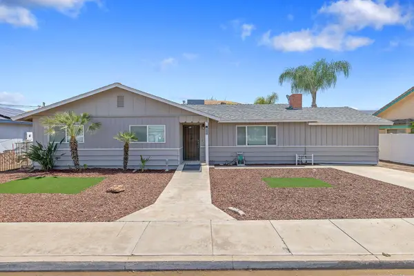 1228 W Linda Vista Avenue, Porterville, CA 93257
