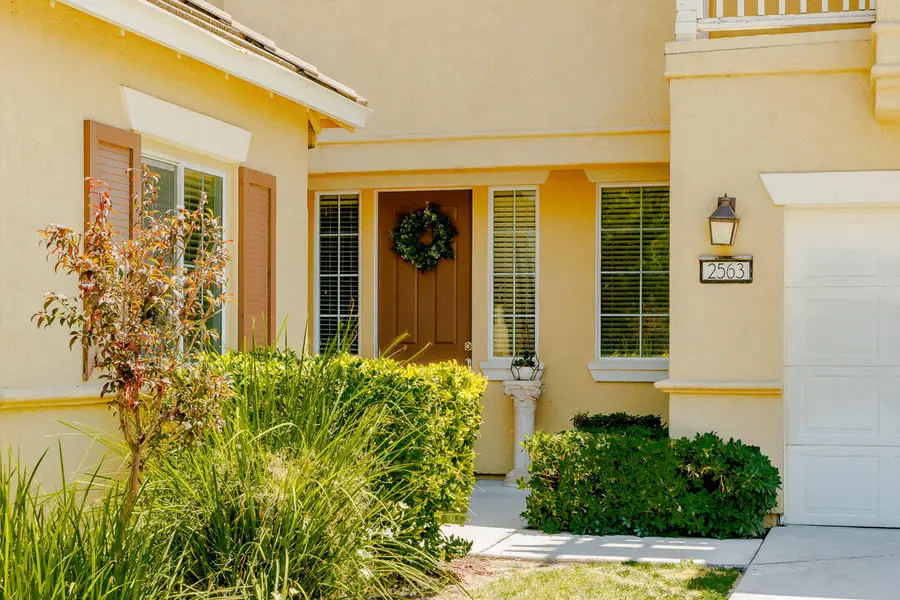 2563 Riviera Court, Tulare, CA 93274 - #3