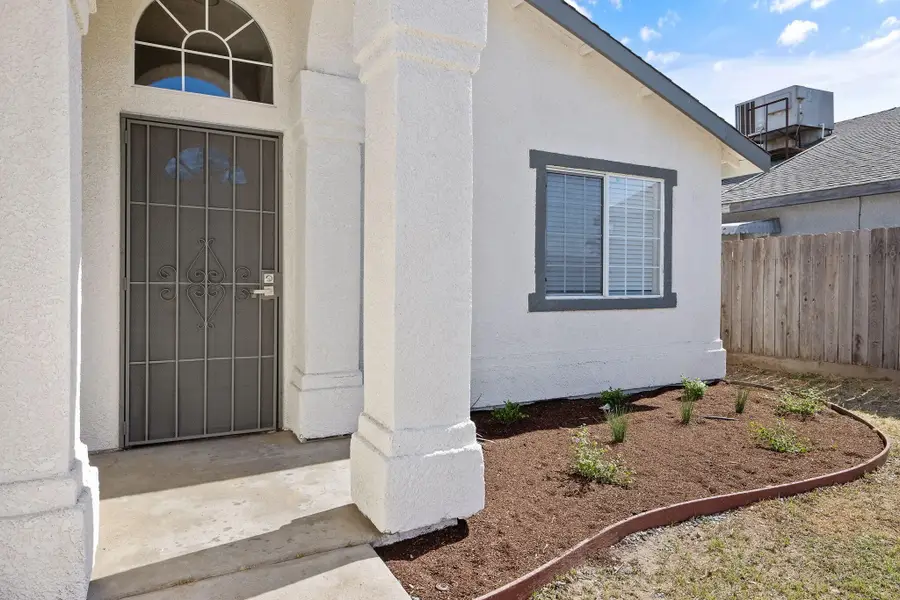 593 Peachwood, Tulare, CA 93274 - #3