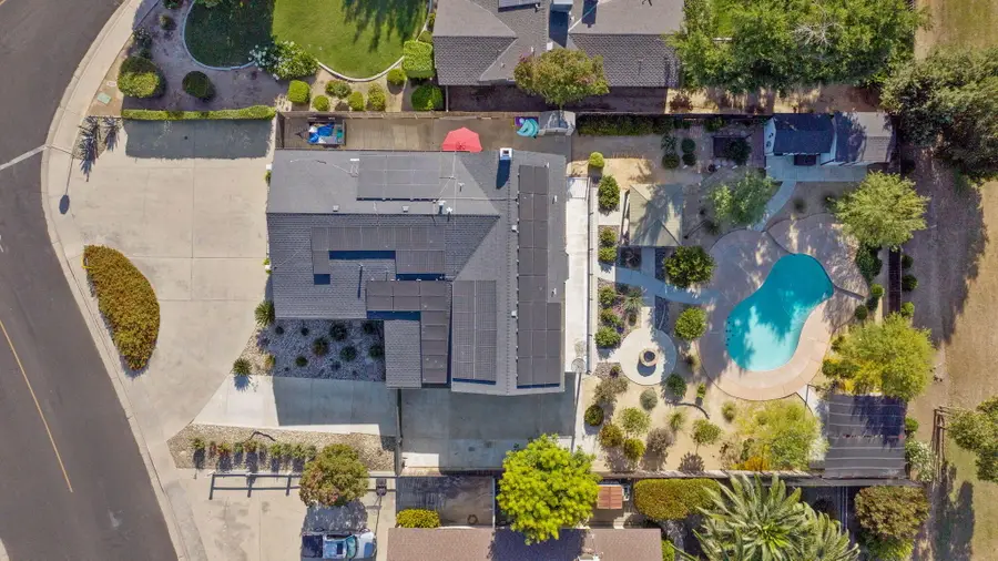 723 W Pine Street, Exeter, CA 93221 - #2