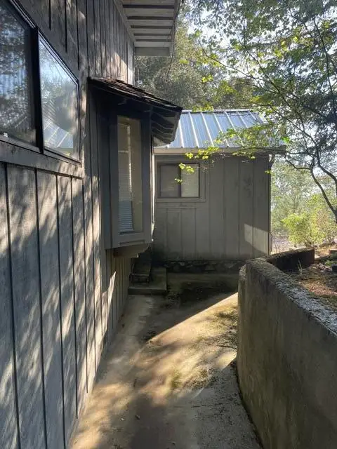 45999 Blue Ridge Drive, Springville, CA 93265
