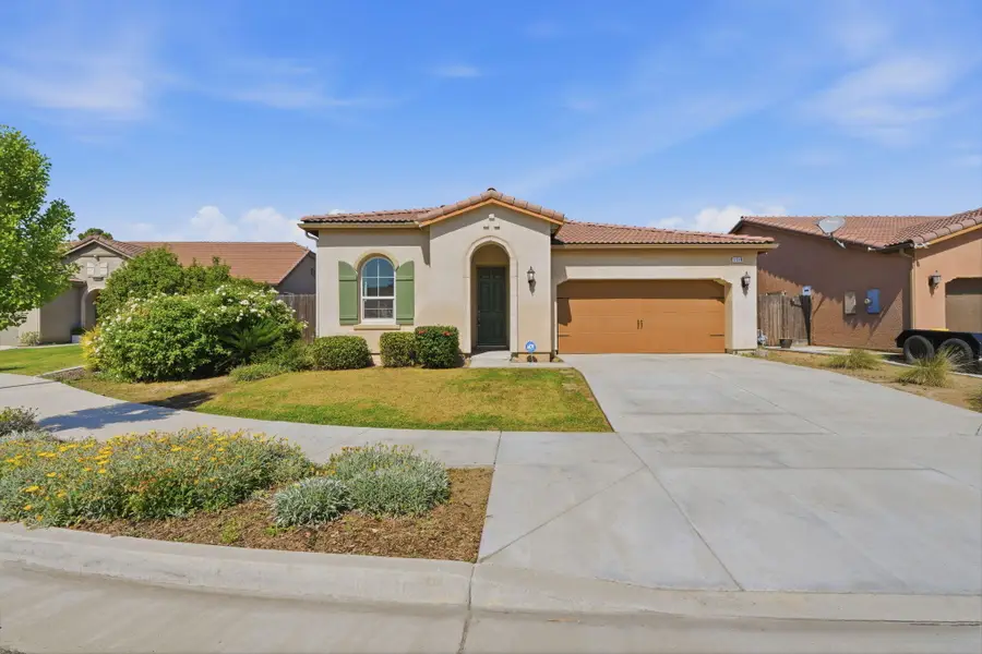 1119 N Linda Vista Court, Visalia, CA 93291 - #2