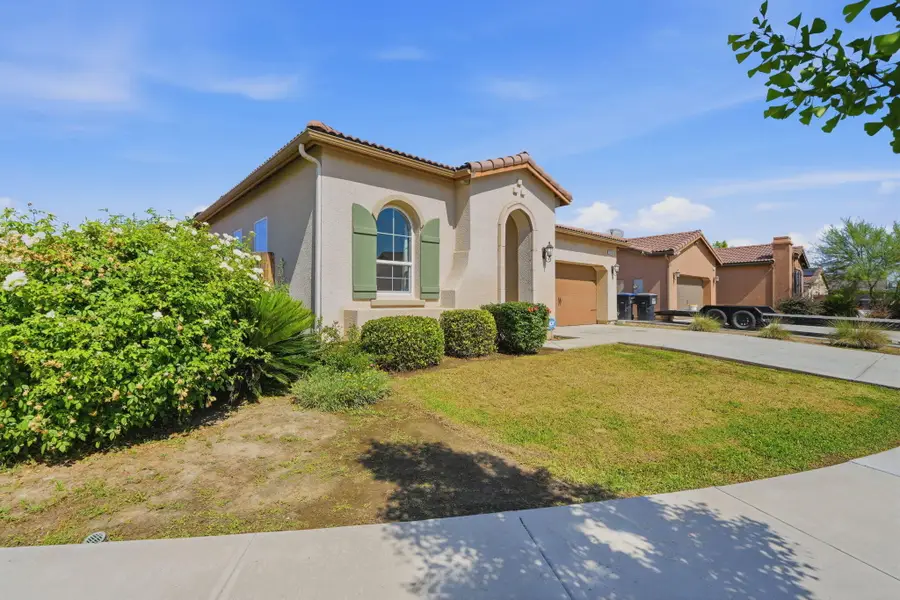 1119 N Linda Vista Court, Visalia, CA 93291 - #3