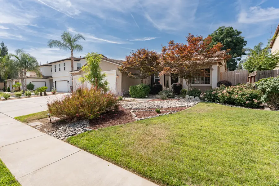 5843 W Clinton Avenue, Visalia, CA 93291 - #3