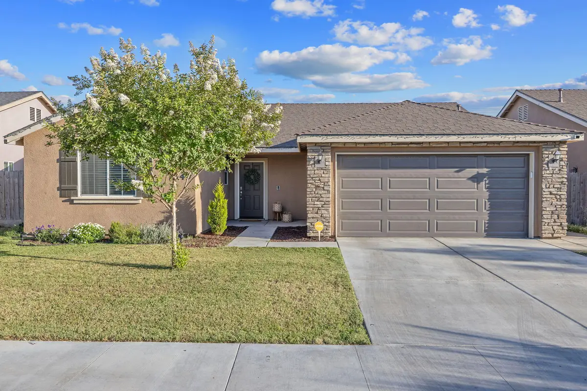 2149 E Delta Court, Visalia, CA 93292 - #1