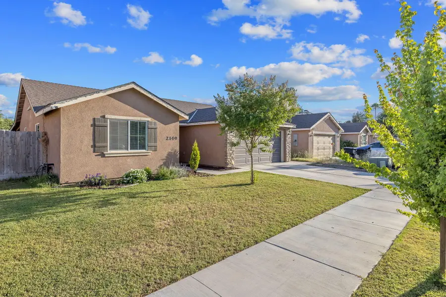 2149 E Delta Court, Visalia, CA 93292 - #3