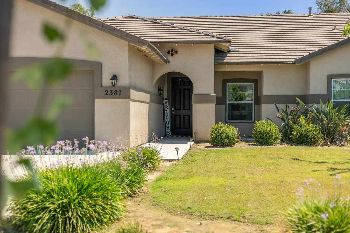 2387 W Bel Aire Court, Porterville, CA 93257 - #1