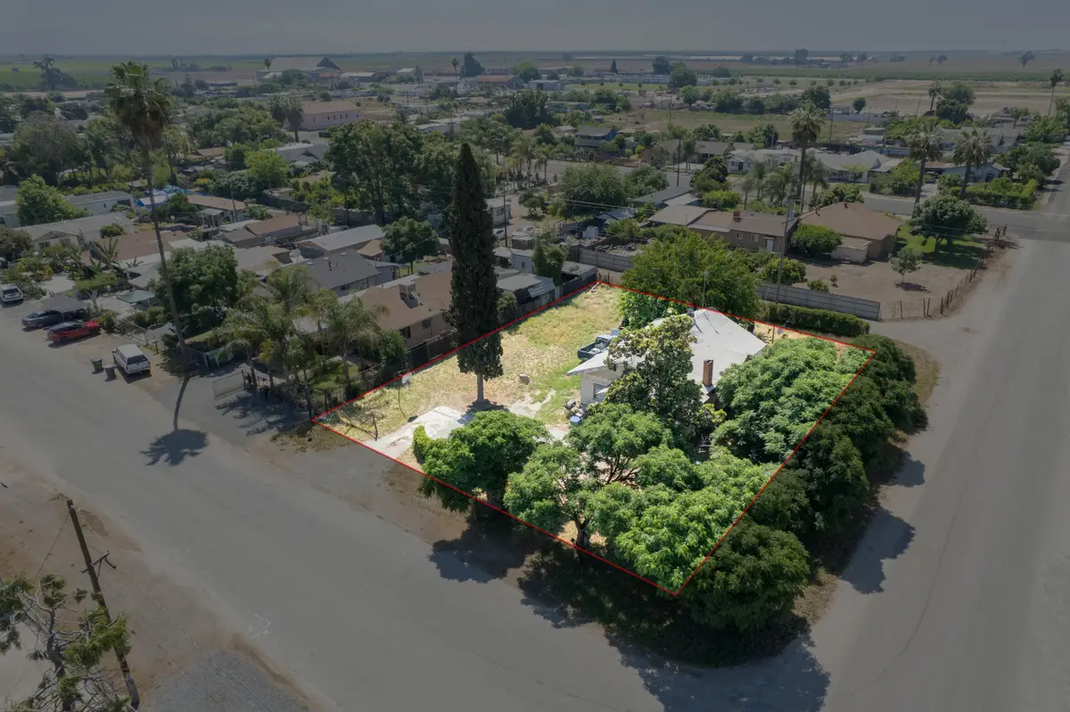 16611 Oak Avenue, Tulare, CA 93274 - #1