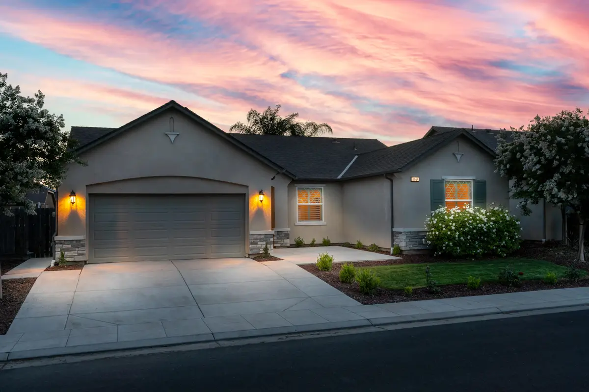 1664 Softwind Drive, Tulare, CA 93274 - #1