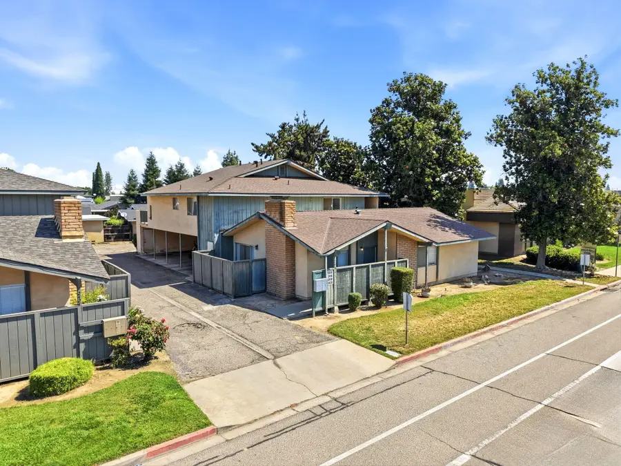 2414 W Whitendale Avenue, Visalia, CA 93277 - #3