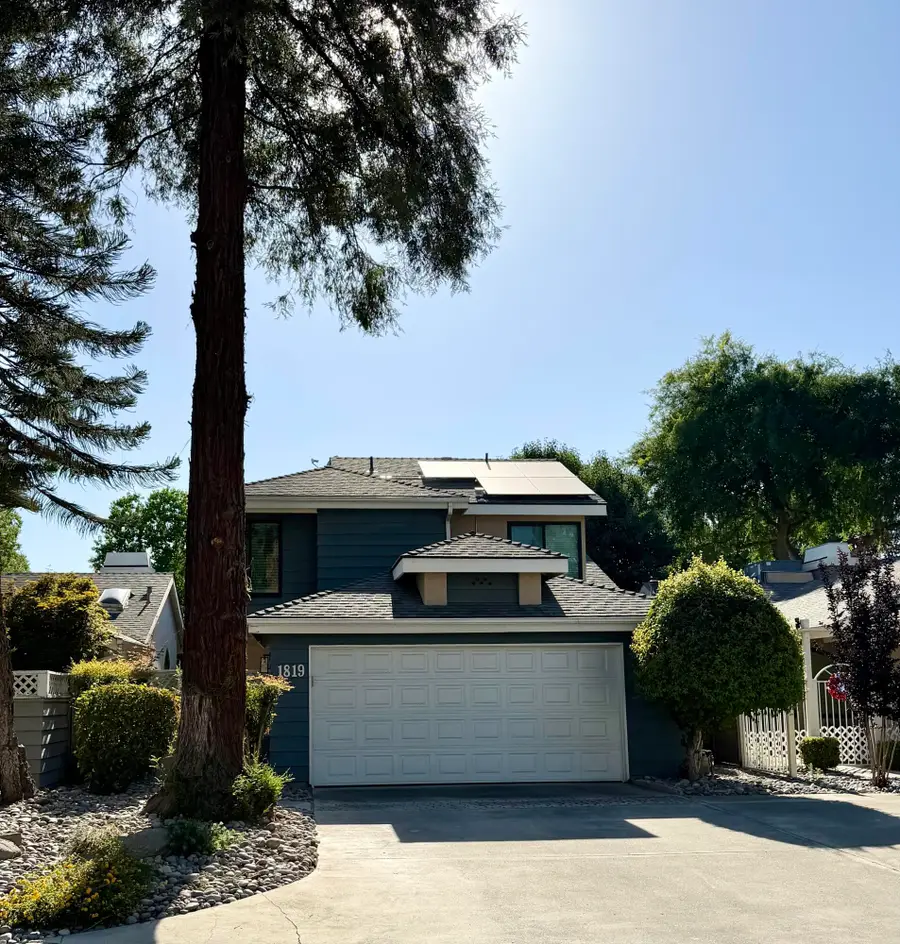1819 S Stover Street, Visalia, CA 93292 - #3