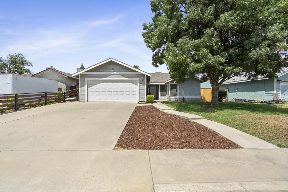 5026 W Chestnut Avenue, Visalia, CA 93277 - #1