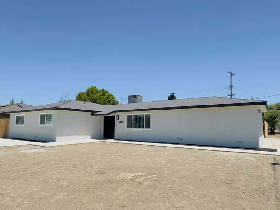 1138 S Valley Street, Visalia, CA 93277 - #2