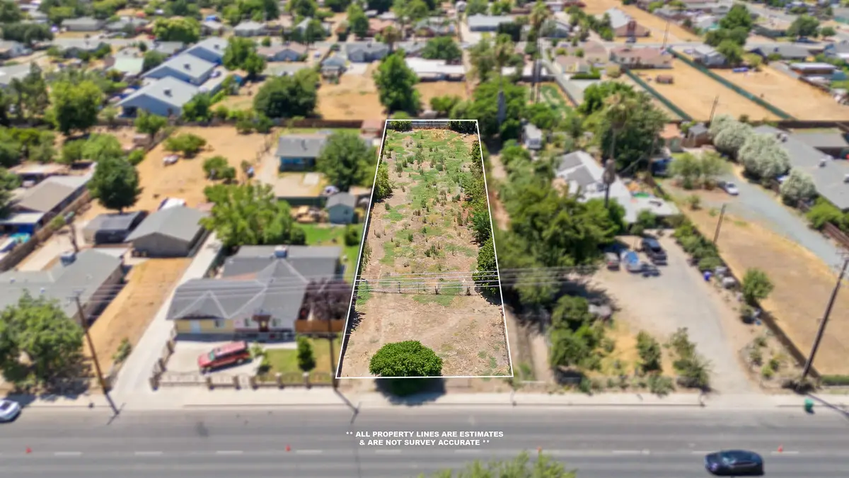 115 N Westwood Street, Porterville, CA 93257 - #1