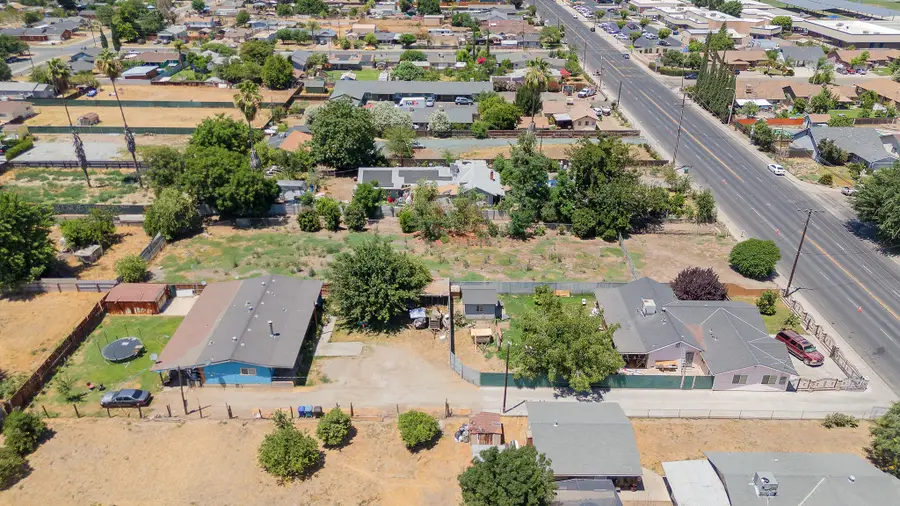115 N Westwood Street, Porterville, CA 93257 - #3