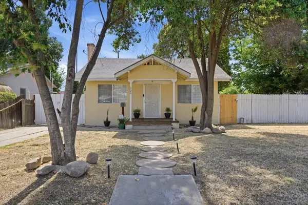723 S Locust Street, Visalia, CA 93277