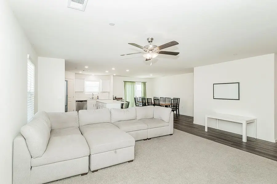 1105 E Packwood Avenue, Visalia, CA 93292 - #2