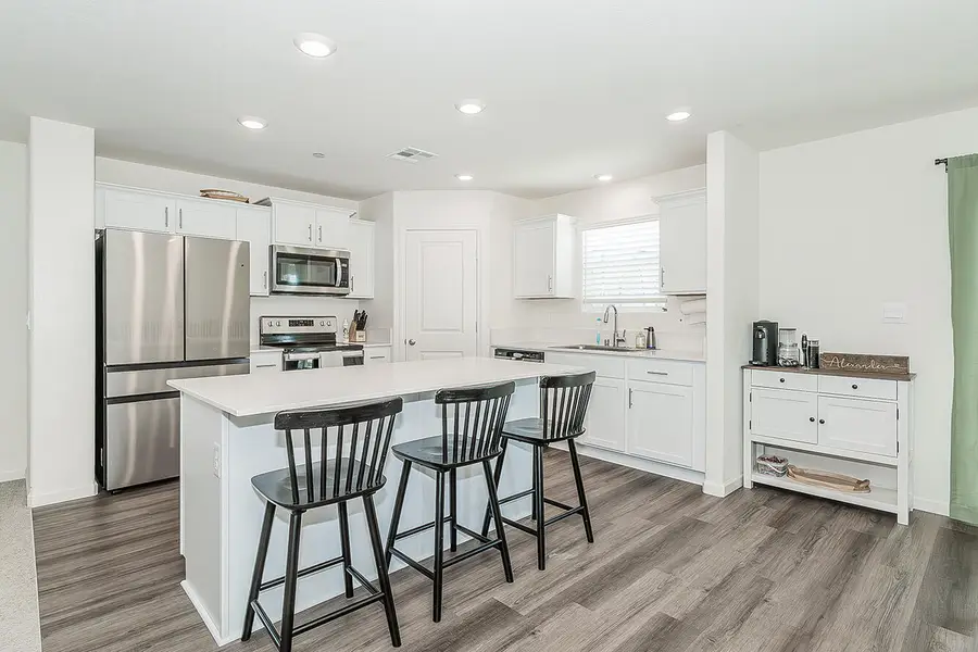 1105 E Packwood Avenue, Visalia, CA 93292 - #3