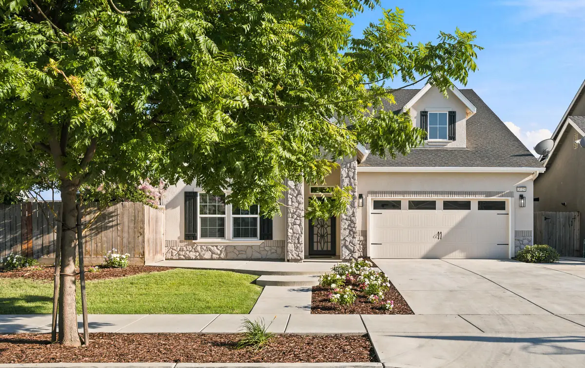 3725 W Clinton Avenue, Visalia, CA 93291 - #1