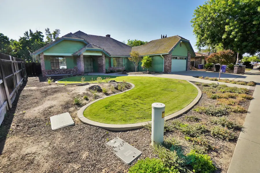 2479 Carter Way, Hanford, CA 93230 - #3