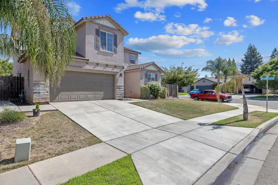 2964 Hannah Avenue, Sanger, CA 93657 - #2