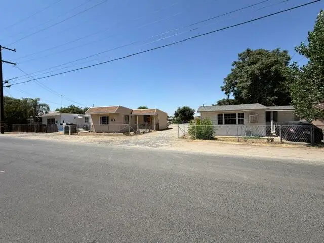 844 E River Avenue, Porterville, CA 93257 - #1