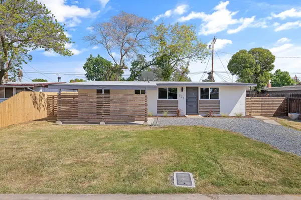 321 Peach Drive, Exeter, CA 93221