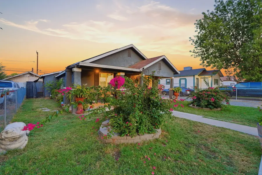 125 S Orange Avenue, Exeter, CA 93221 - #2