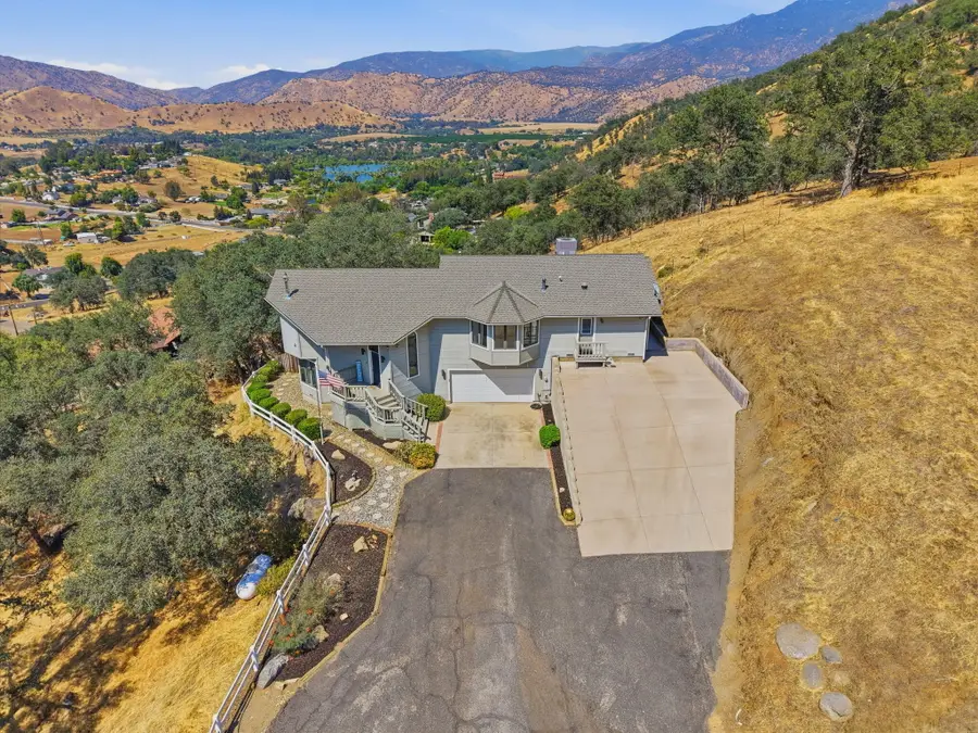 16247 Mustang Drive, Springville, CA 93265 - #3