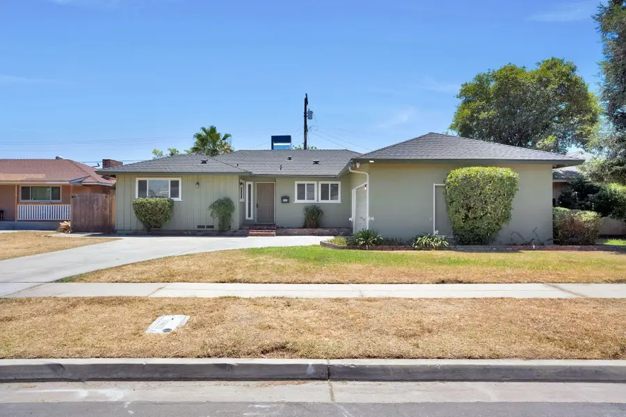 2938 E Willis Avenue, Fresno, CA 93726 - #2