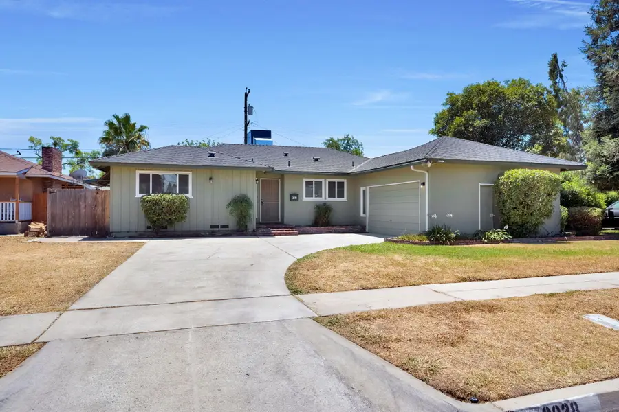 2938 E Willis Avenue, Fresno, CA 93726 - #3