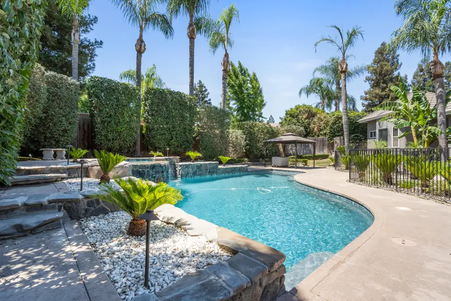 5709 W Seeger Court, Visalia, CA 93277 - #3