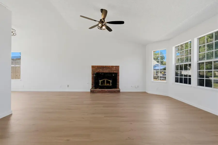 2269 Fernwood Drive, Hanford, CA 93230 - #3