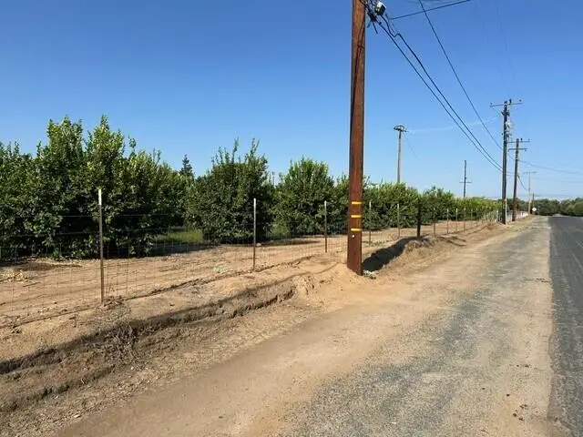 Hemlock Avenue, Porterville, CA 93257 - #3