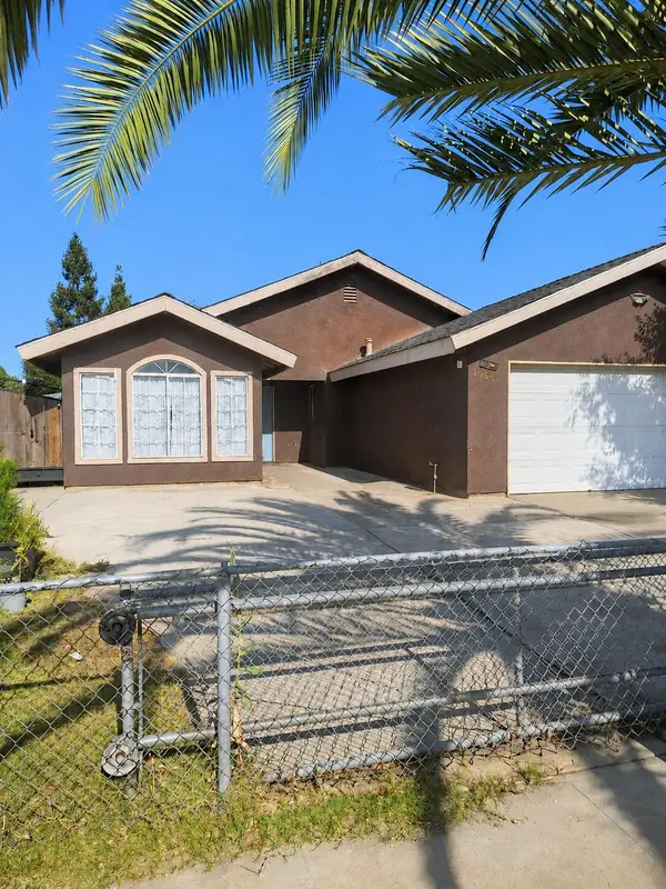 1055 Celaya Street, Orange Cove, CA 93646