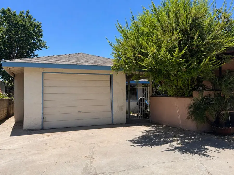 823 Forrester Court, Porterville, CA 93257 - #2